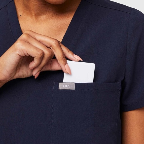 Figs • Catarina Navy Blue One-Pocket V-Neck Scrub Top - M - Picture 3 of 11